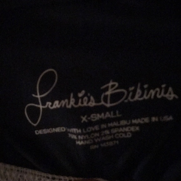 ⭐️Frankie's Bikinis blue and pink high neck top⭐️ - Picture 3 of 3